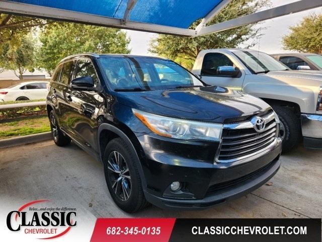 used 2016 Toyota Highlander car, priced at $17,600