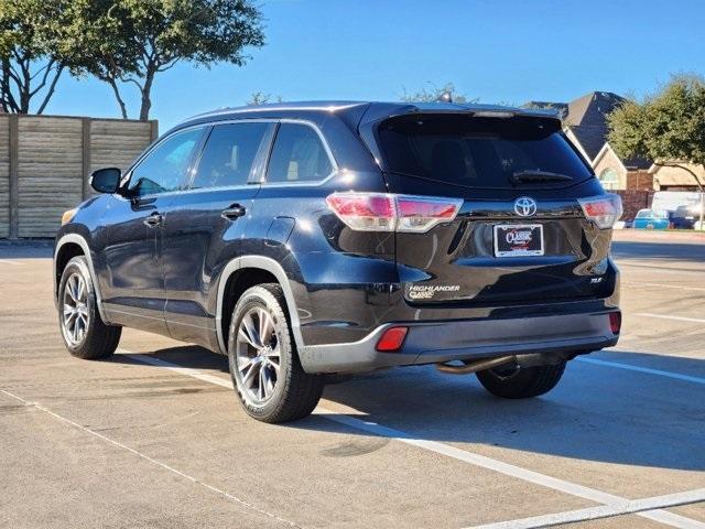 used 2016 Toyota Highlander car, priced at $17,300