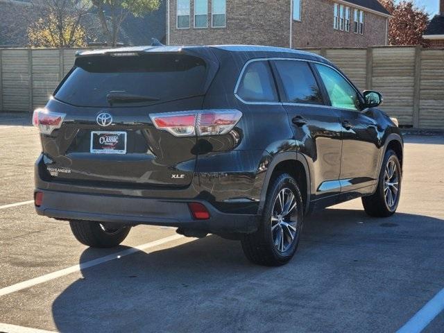 used 2016 Toyota Highlander car, priced at $17,300