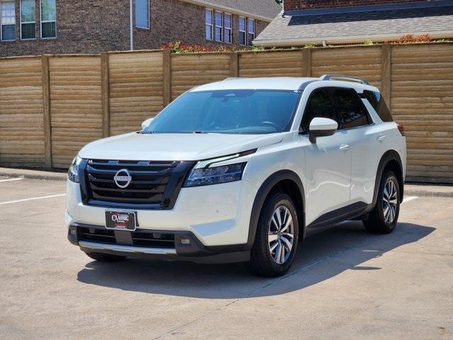 used 2024 Nissan Pathfinder car, priced at $37,900