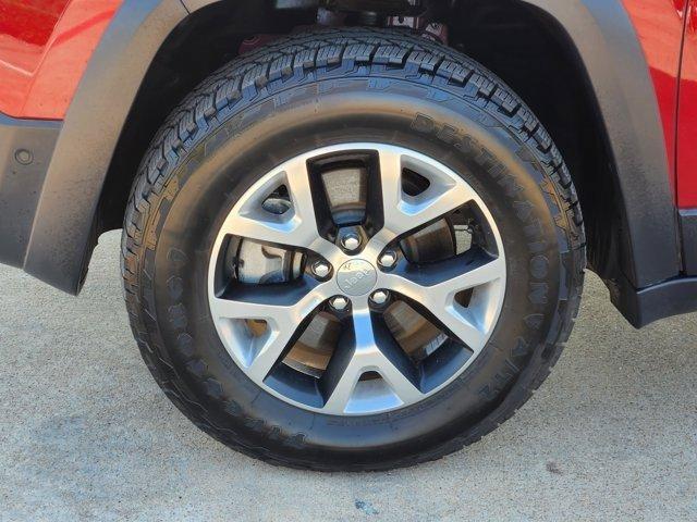 used 2016 Jeep Cherokee car, priced at $16,975