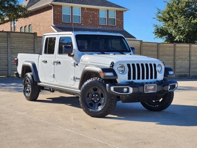 used 2023 Jeep Gladiator car, priced at $31,400