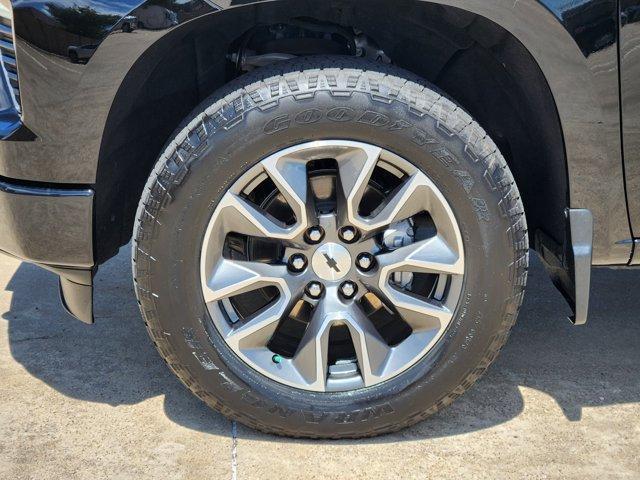 used 2023 Chevrolet Silverado 1500 car, priced at $43,900