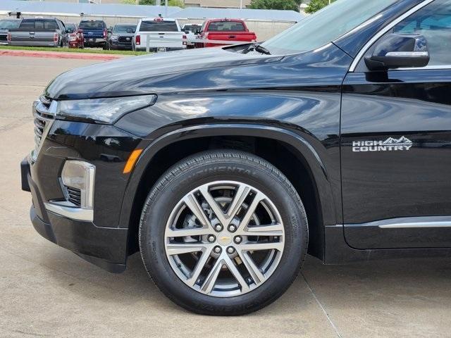 used 2023 Chevrolet Traverse car, priced at $39,050