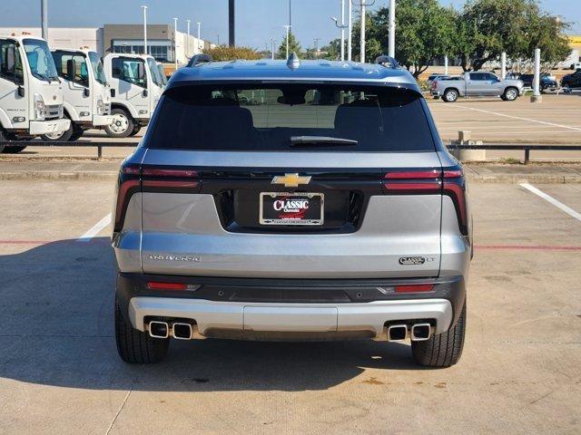 used 2024 Chevrolet Traverse car, priced at $36,648