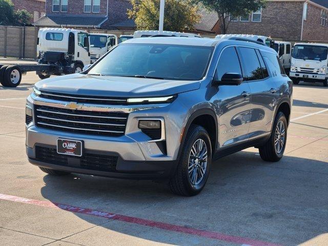 used 2024 Chevrolet Traverse car, priced at $36,648