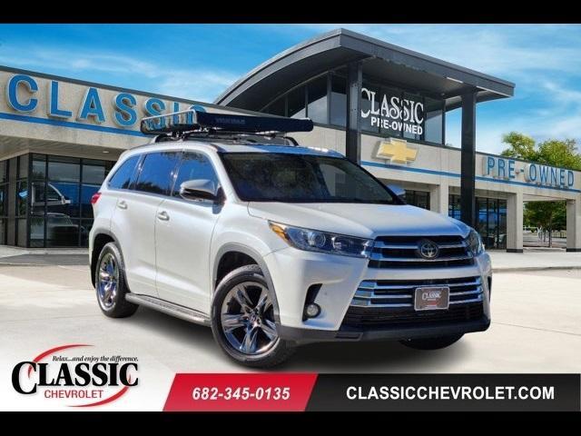 used 2018 Toyota Highlander car, priced at $26,800