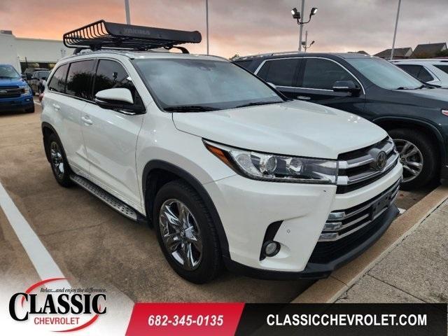 used 2018 Toyota Highlander car, priced at $27,600