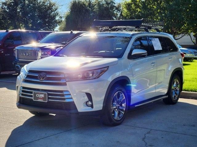 used 2018 Toyota Highlander car, priced at $26,800