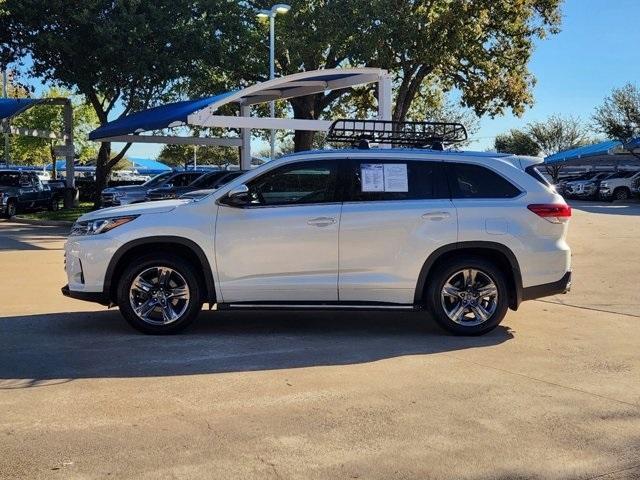 used 2018 Toyota Highlander car, priced at $26,800