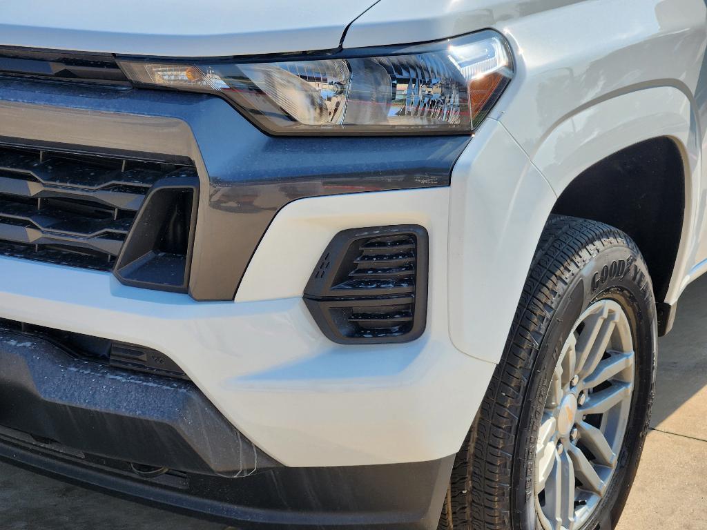 new 2025 Chevrolet Colorado car, priced at $36,915