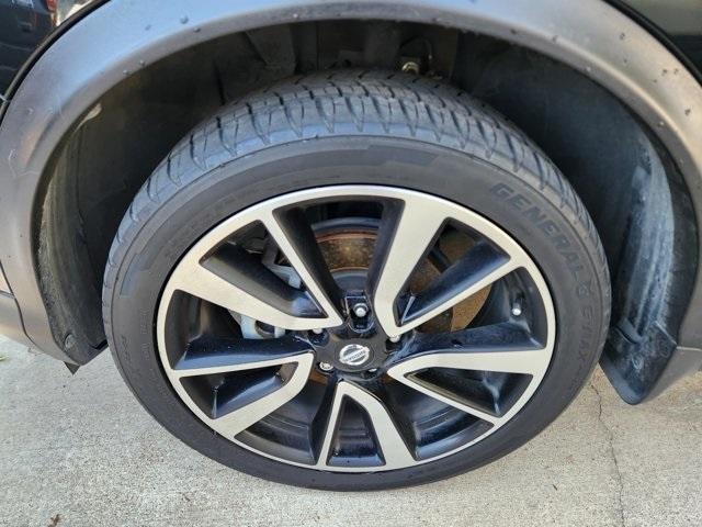used 2019 Nissan Rogue Sport car, priced at $18,000