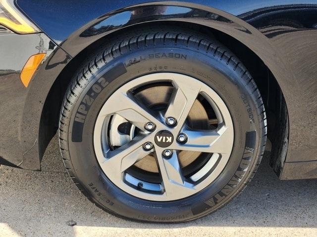 used 2021 Kia K5 car, priced at $17,400