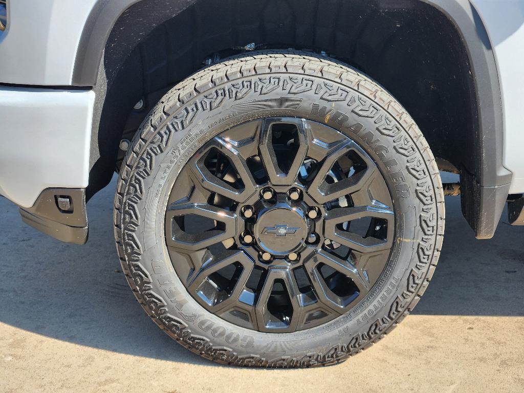 new 2026 Chevrolet Silverado 2500 car, priced at $92,575