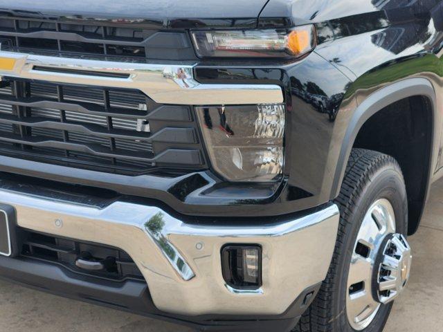new 2025 Chevrolet Silverado 3500 car, priced at $77,019