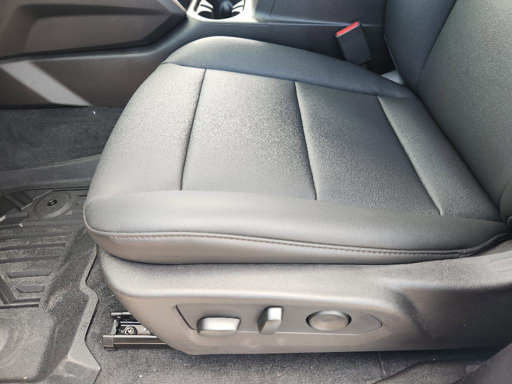 new 2026 Chevrolet Colorado car, priced at $39,260