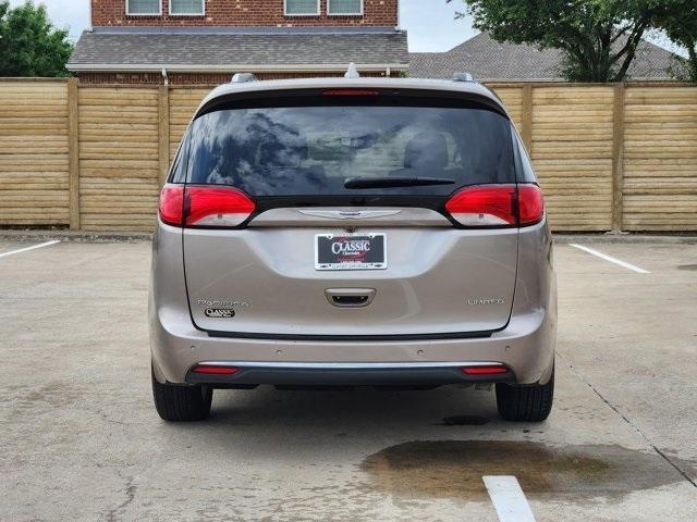 used 2018 Chrysler Pacifica car, priced at $18,200