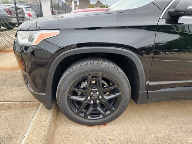 used 2021 Chevrolet Traverse car, priced at $29,500