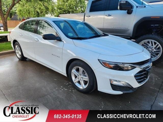 used 2022 Chevrolet Malibu car, priced at $19,400