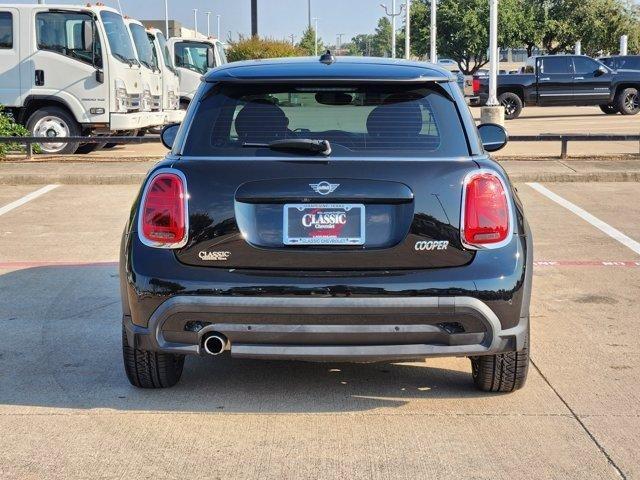 used 2022 MINI Hardtop car, priced at $19,258