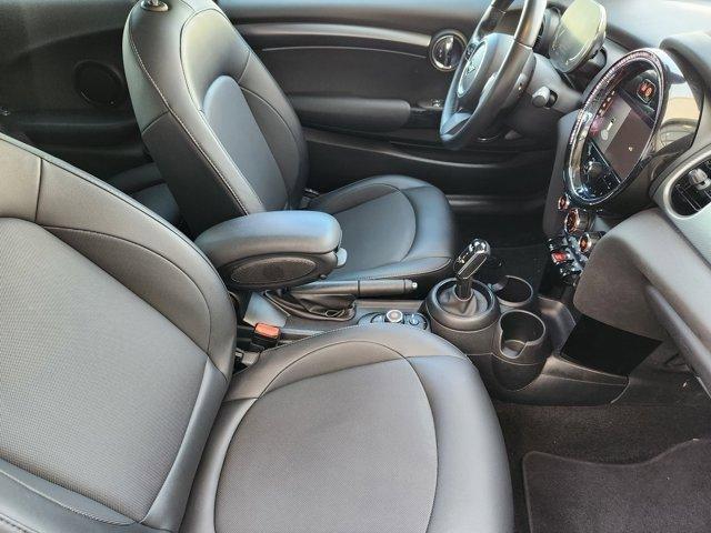 used 2022 MINI Hardtop car, priced at $19,258