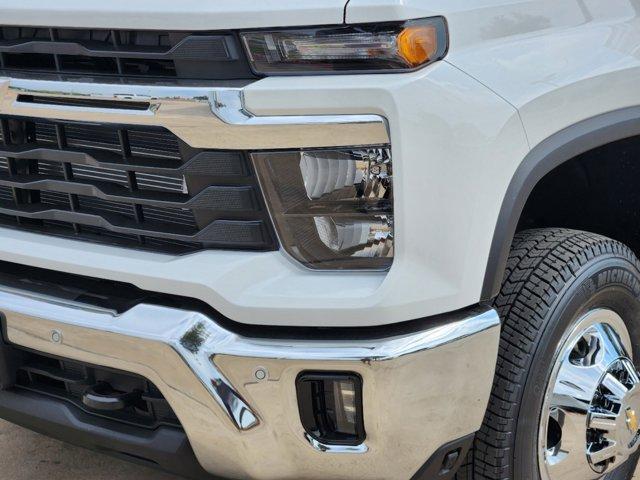 new 2025 Chevrolet Silverado 3500 car, priced at $66,620