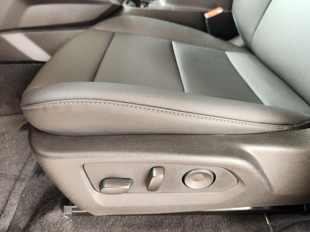 new 2026 Chevrolet Colorado car, priced at $39,450