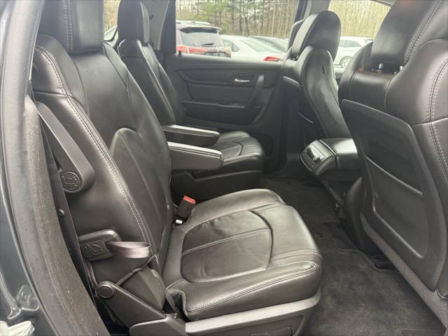 used 2014 Chevrolet Traverse car, priced at $10,995