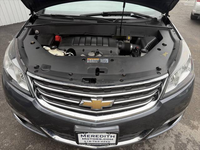 used 2014 Chevrolet Traverse car, priced at $10,995