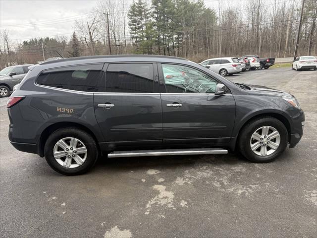 used 2014 Chevrolet Traverse car, priced at $10,995