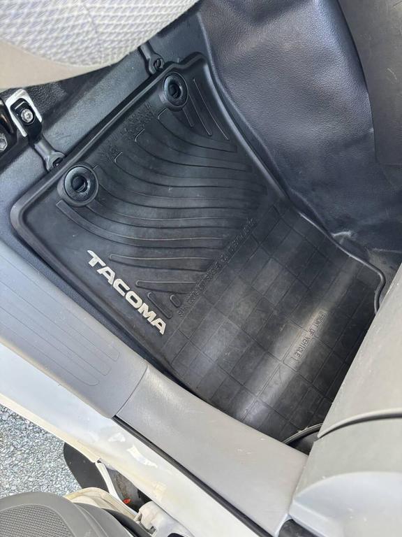 used 2013 Toyota Tacoma car, priced at $14,995