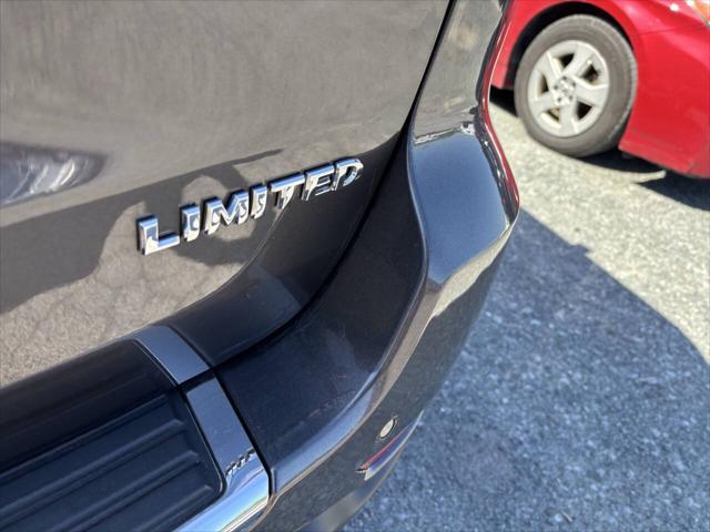 used 2015 Jeep Grand Cherokee car, priced at $13,995