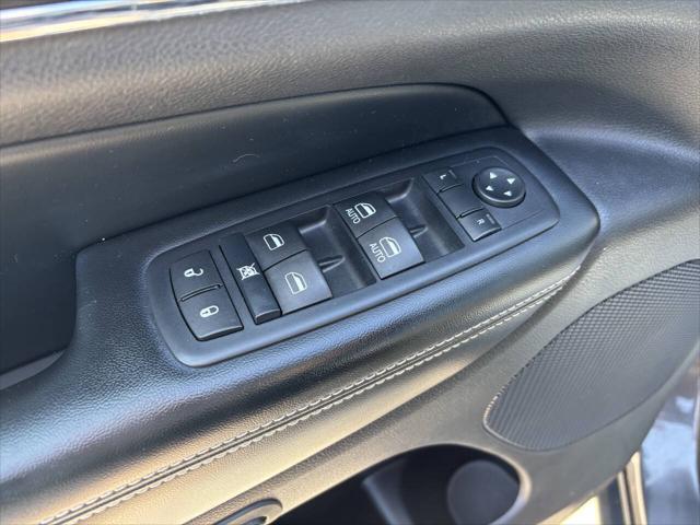 used 2015 Jeep Grand Cherokee car, priced at $13,995