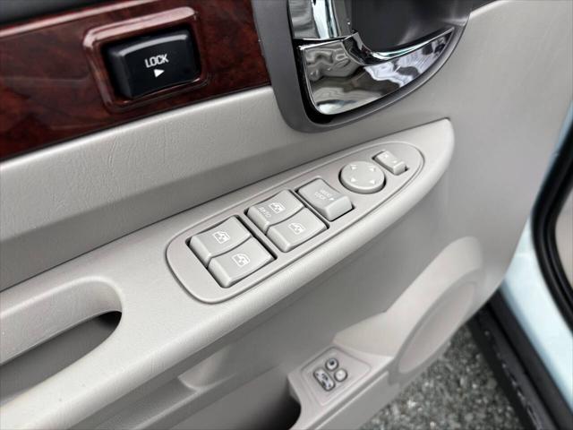 used 2006 Buick Rendezvous car, priced at $6,995