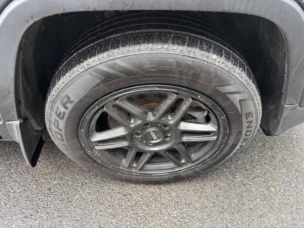 used 2017 Jeep Cherokee car, priced at $12,995
