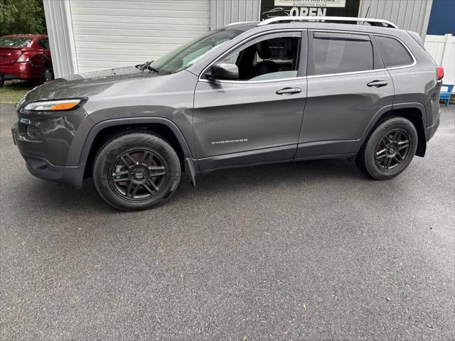 used 2017 Jeep Cherokee car, priced at $12,995