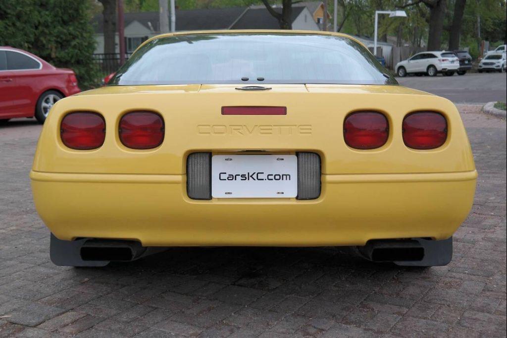 used 1992 Chevrolet Corvette car, priced at $15,900