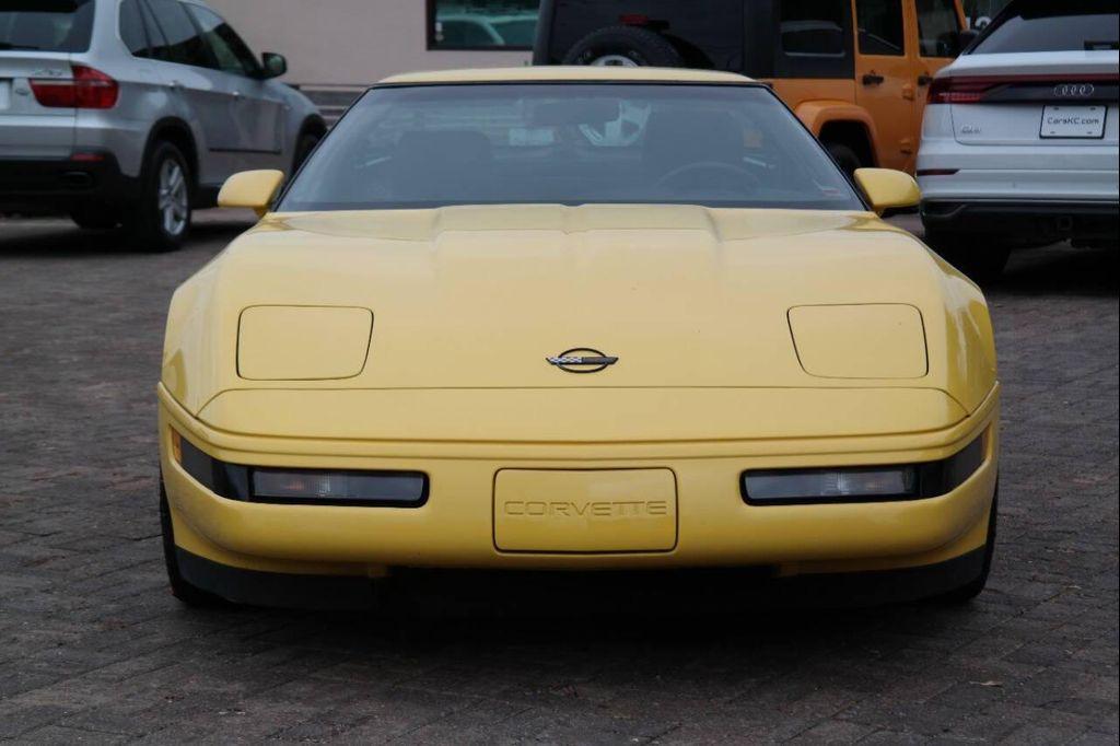 used 1992 Chevrolet Corvette car, priced at $15,900