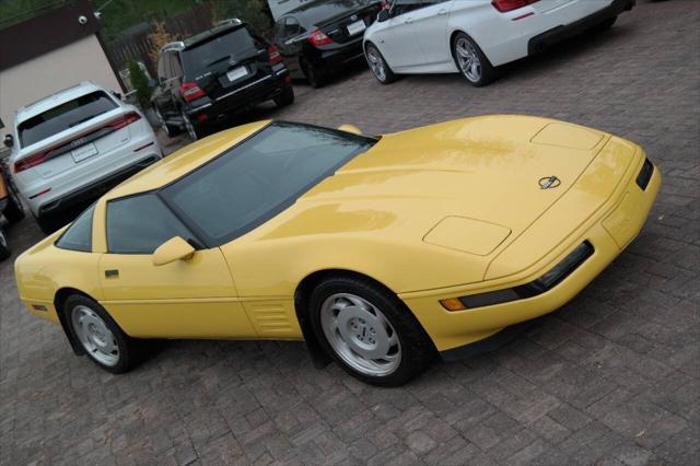 used 1992 Chevrolet Corvette car, priced at $15,900