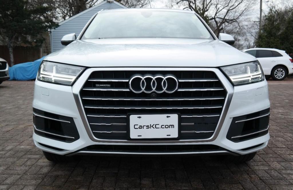 used 2018 Audi Q7 car, priced at $22,500