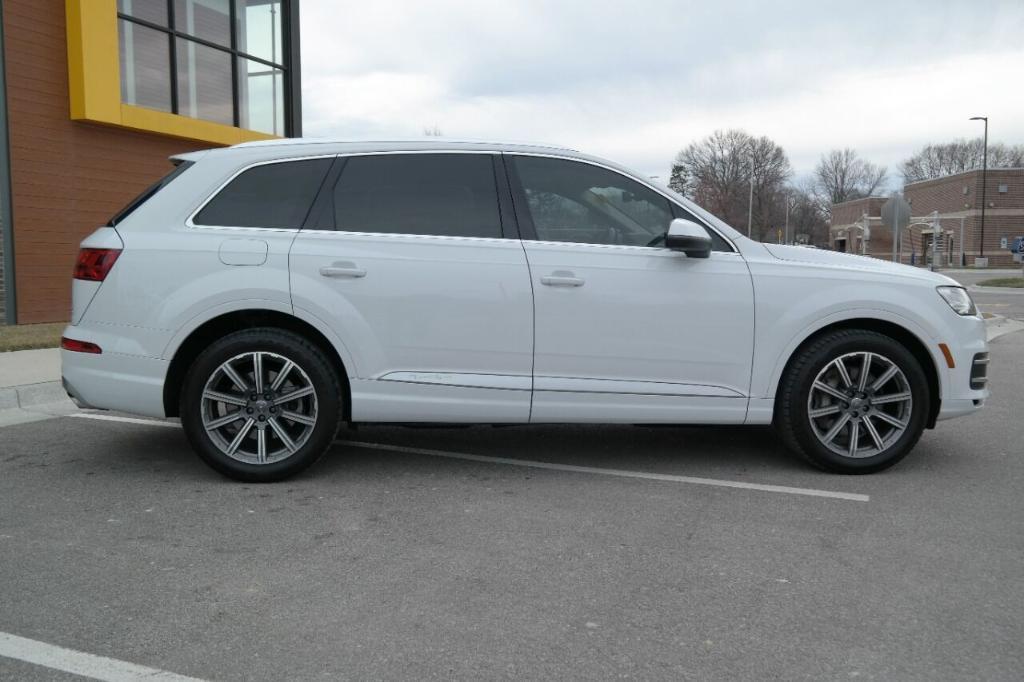 used 2018 Audi Q7 car, priced at $22,500