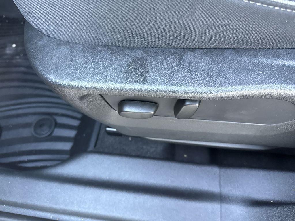 used 2023 Buick Envision car, priced at $25,994