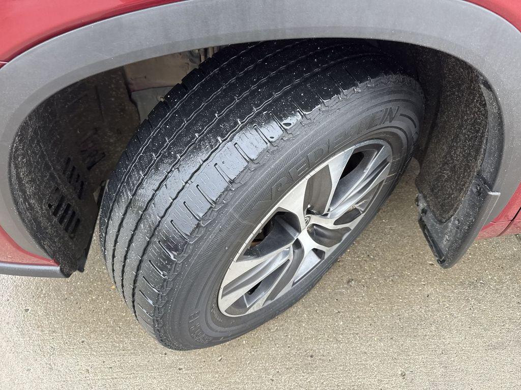 used 2022 Toyota Highlander car, priced at $32,997