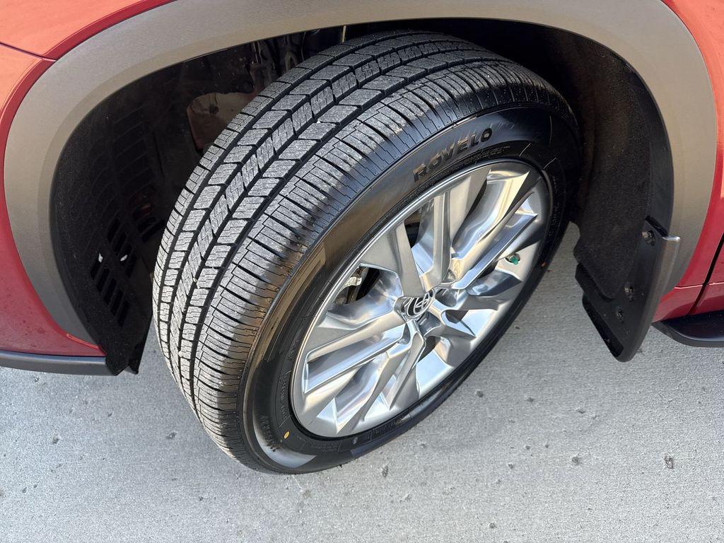 used 2024 Toyota Highlander car, priced at $43,795