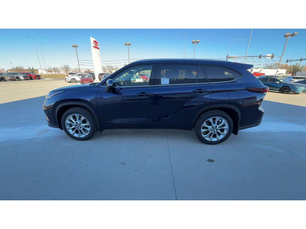new 2026 Toyota Highlander car, priced at $53,007