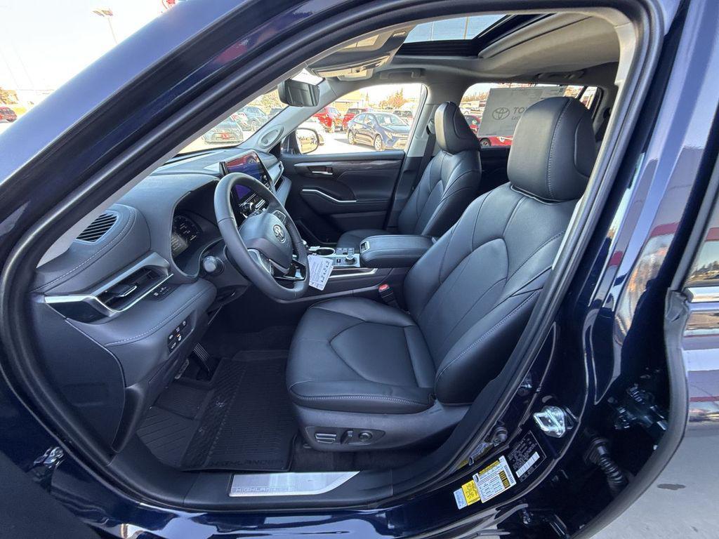 new 2026 Toyota Highlander car, priced at $53,007