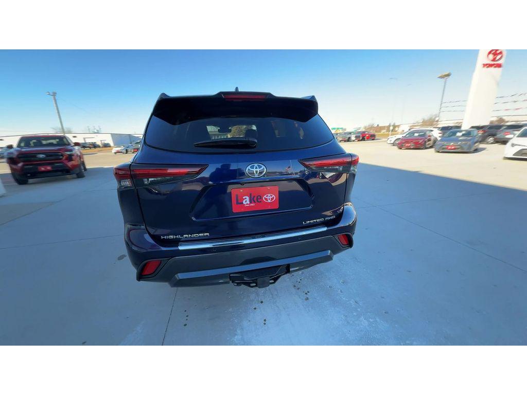 new 2026 Toyota Highlander car, priced at $53,007