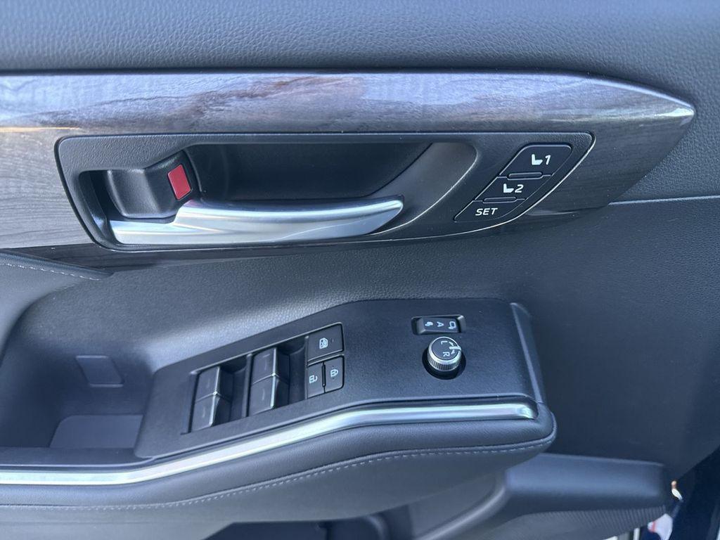 new 2026 Toyota Highlander car, priced at $53,007