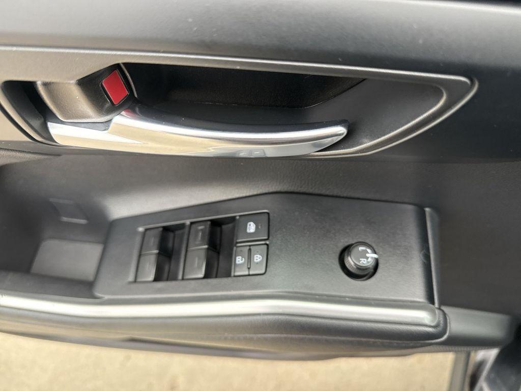 used 2021 Toyota Highlander car, priced at $31,801