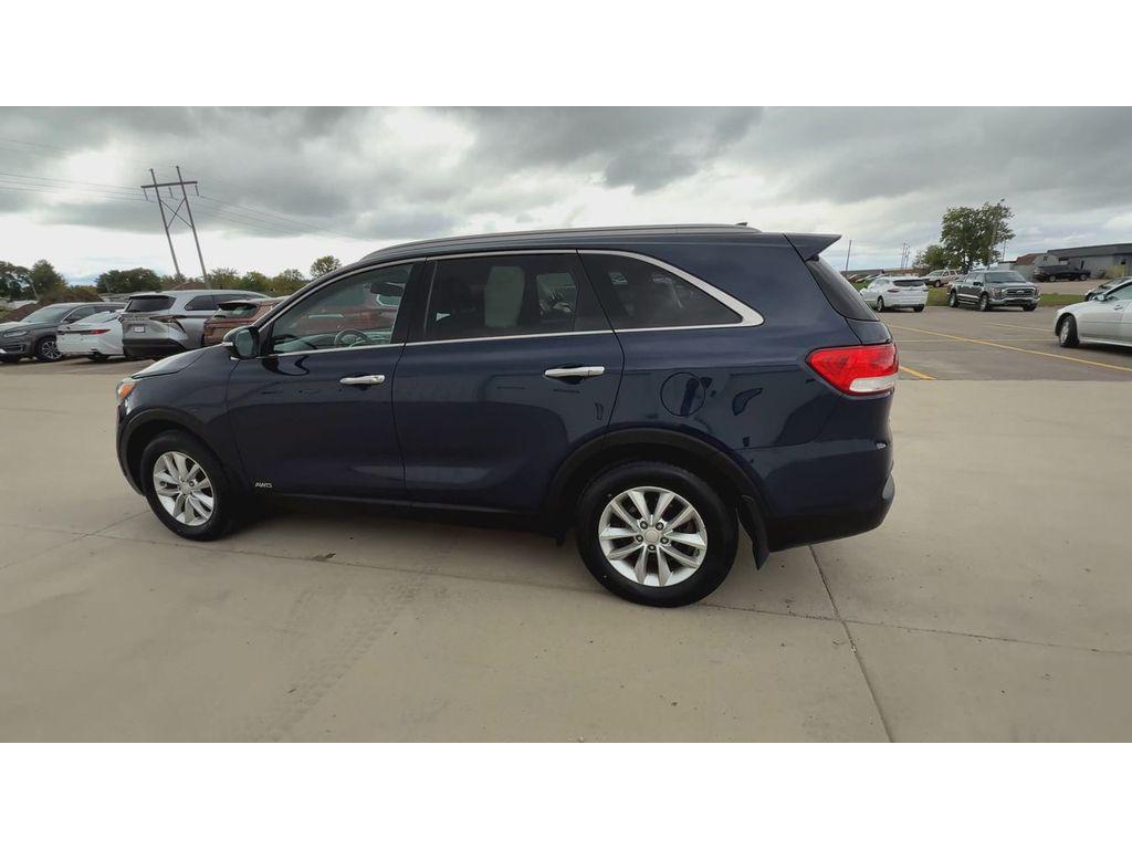 used 2016 Kia Sorento car, priced at $8,492